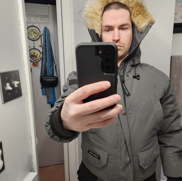 Canada goose - Picture 3 of 5